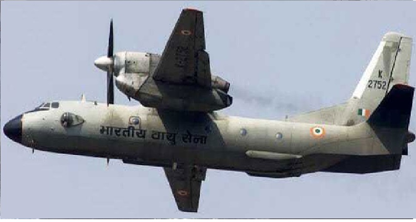 भारतीय वायुसेना का लड़ाकू विमान क्रैश, भारत-पाक सीमा पर हुआ हादसा, देखें वीडियो भारतीय वायुसेना का लड़ाकू विमान क्रैश, भारत-पाक सीमा पर हुआ हादसा, देखें वीडियो